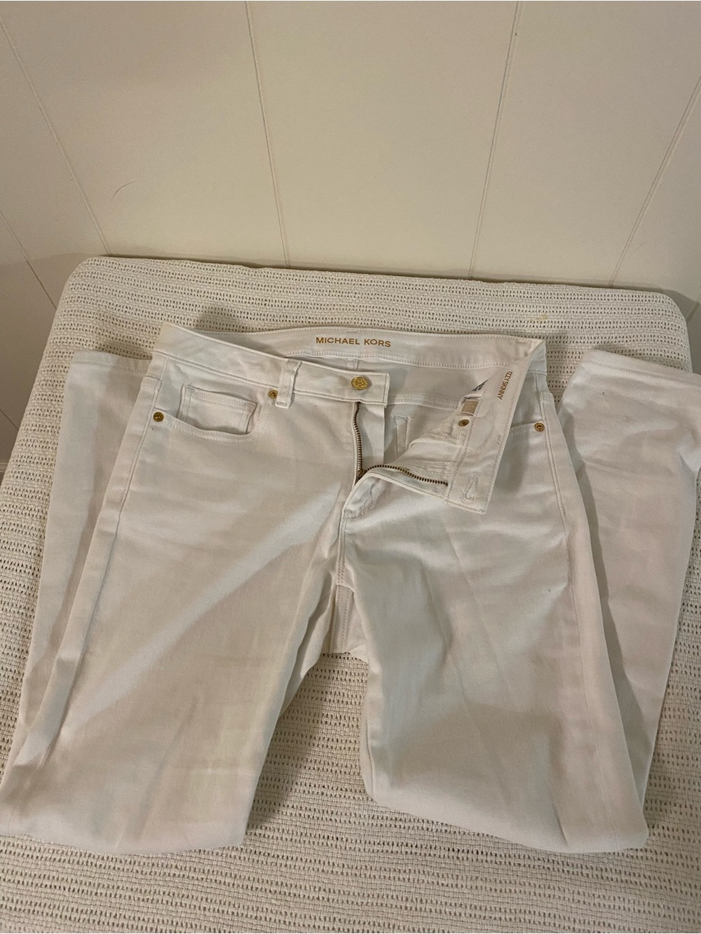 Michael Kors White Skinny Jeans with Gold-Tone Accents